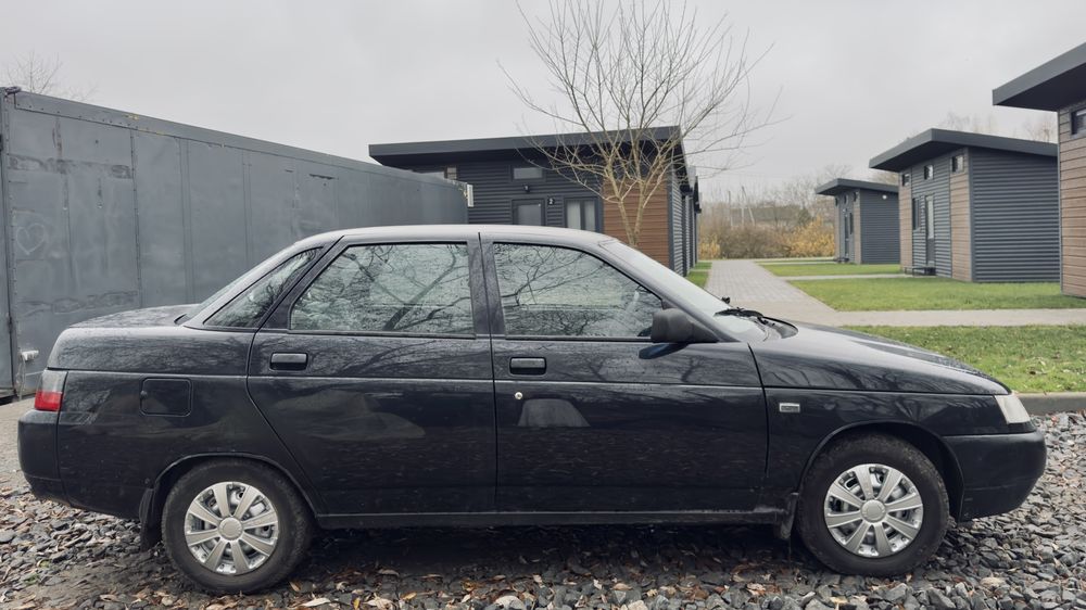 Продам непогане авто