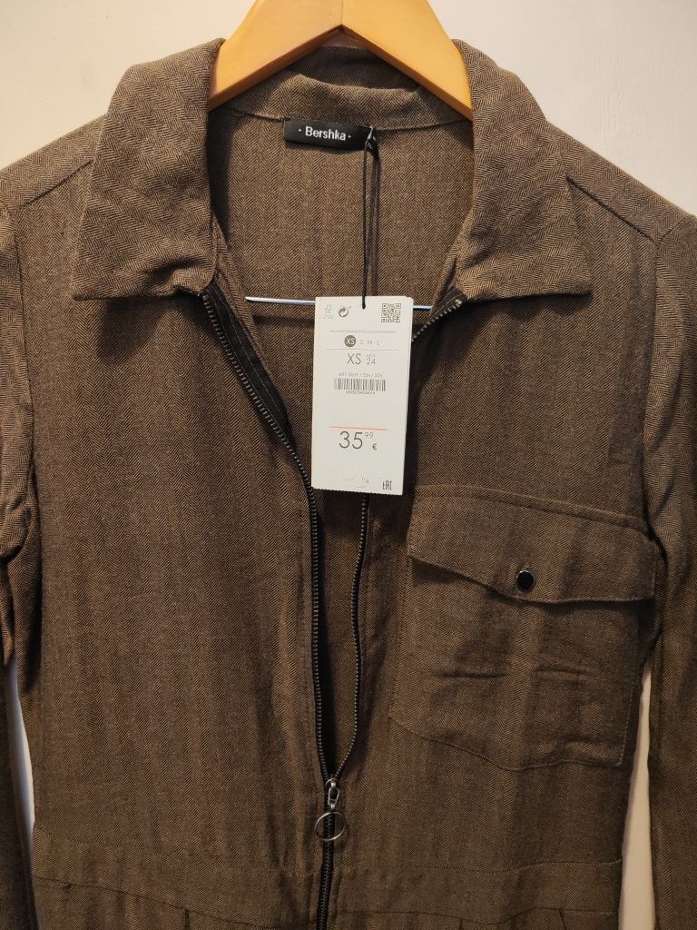 Macacão Bershka Feminino