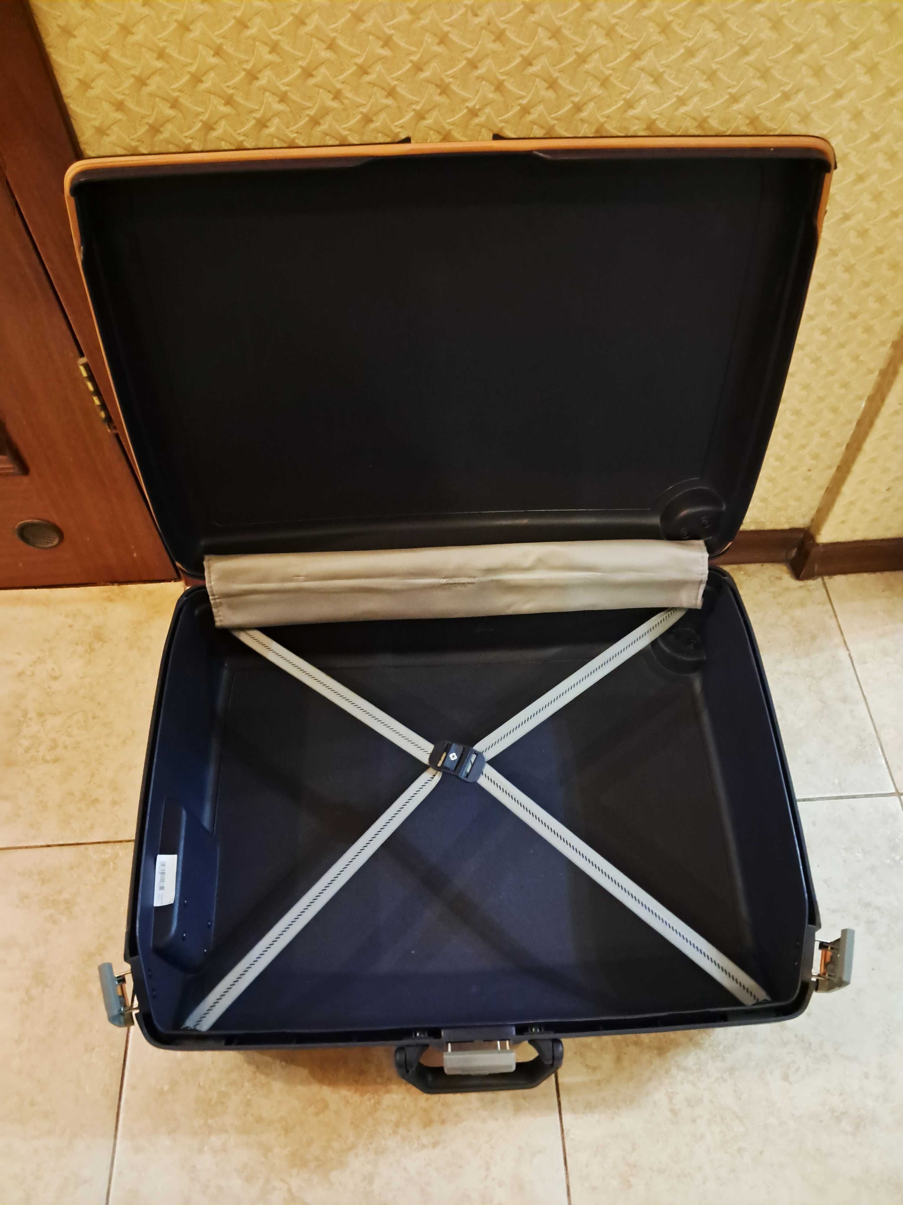Чемодан SAMSONITE на колесиках  Ударопрочный Усиленный