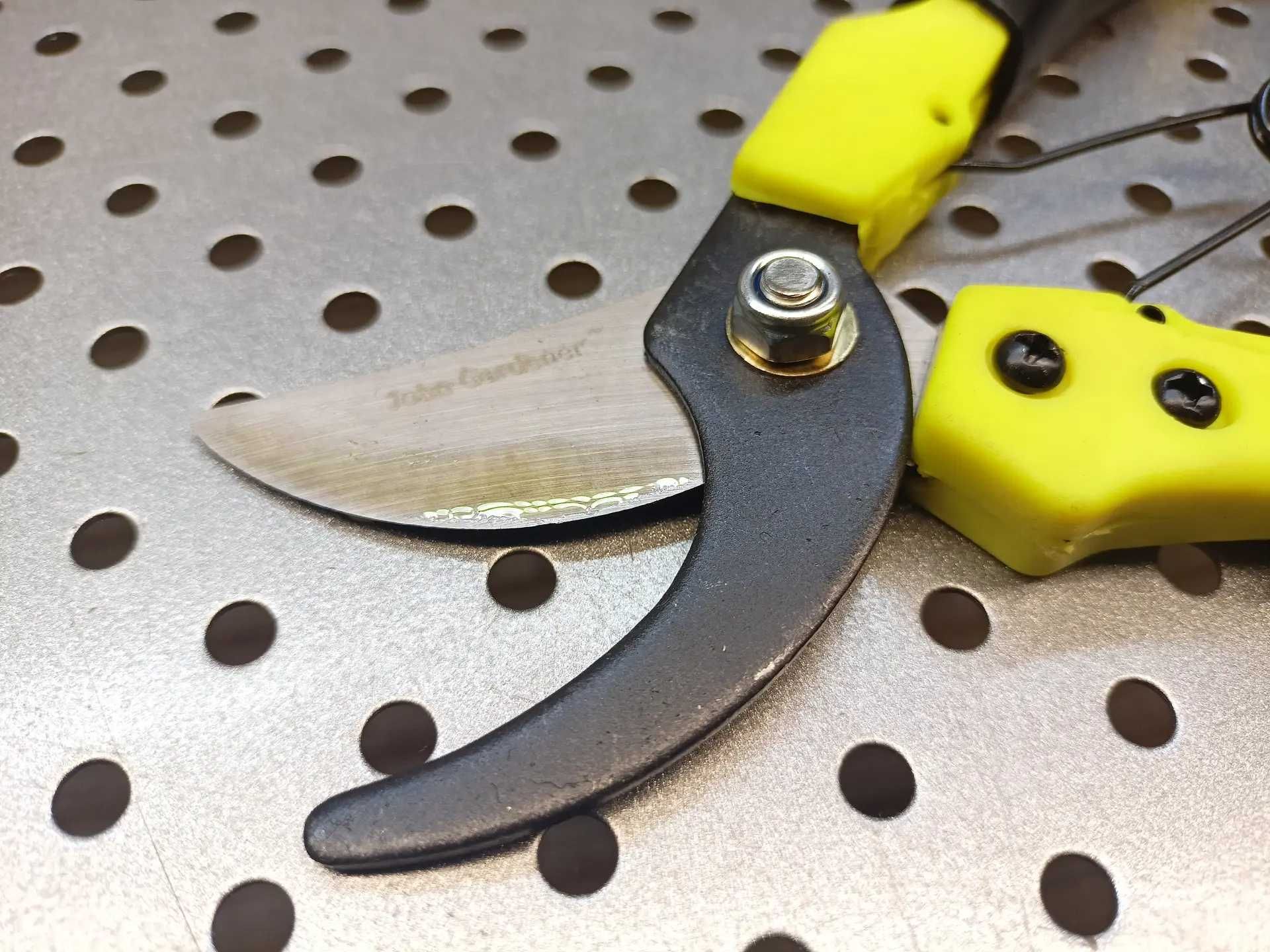 Sekator ogrodniczy plastikowa rączka 200mm Geko Sekator do ogrodu