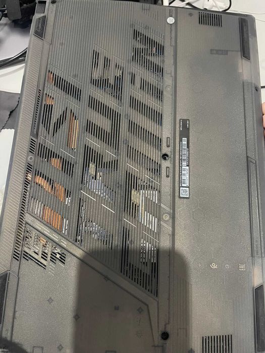 Portátil MSI Cyborg 15 A13VF / 16gb RAM / 1TB SSD