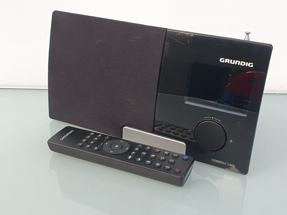 Radio internetowe Grundig Cosmopolit 3F+DAB ipod