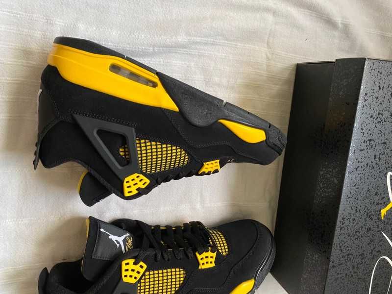 " koszykówki " Nike_Air_Jordan_4_Retro_Thunder_Rozmiar 44