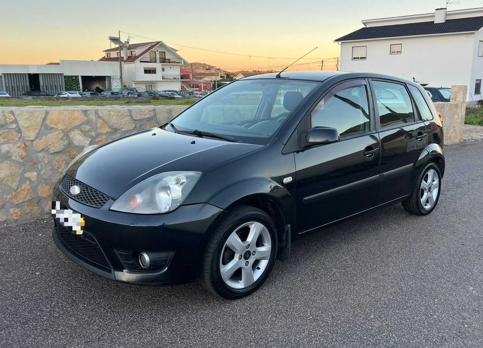 Ford Fiesta 1.25i - 100 Mil Kms - A/C