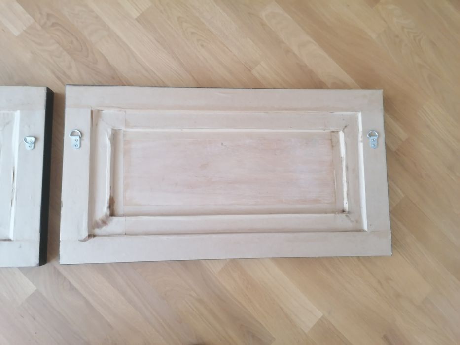 Obrazy kreską, malowane na desce, kobiety