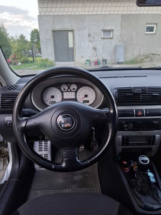 Seat Toledo 1.6 16v 105km bcb LPG 2003