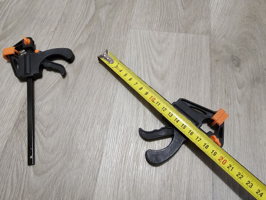 Струбцина швидкозатискна/Затискач