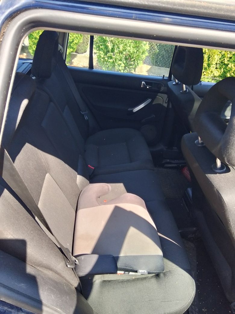 Sprzedam borę 1.9 TDI ,klima ,6 biegów