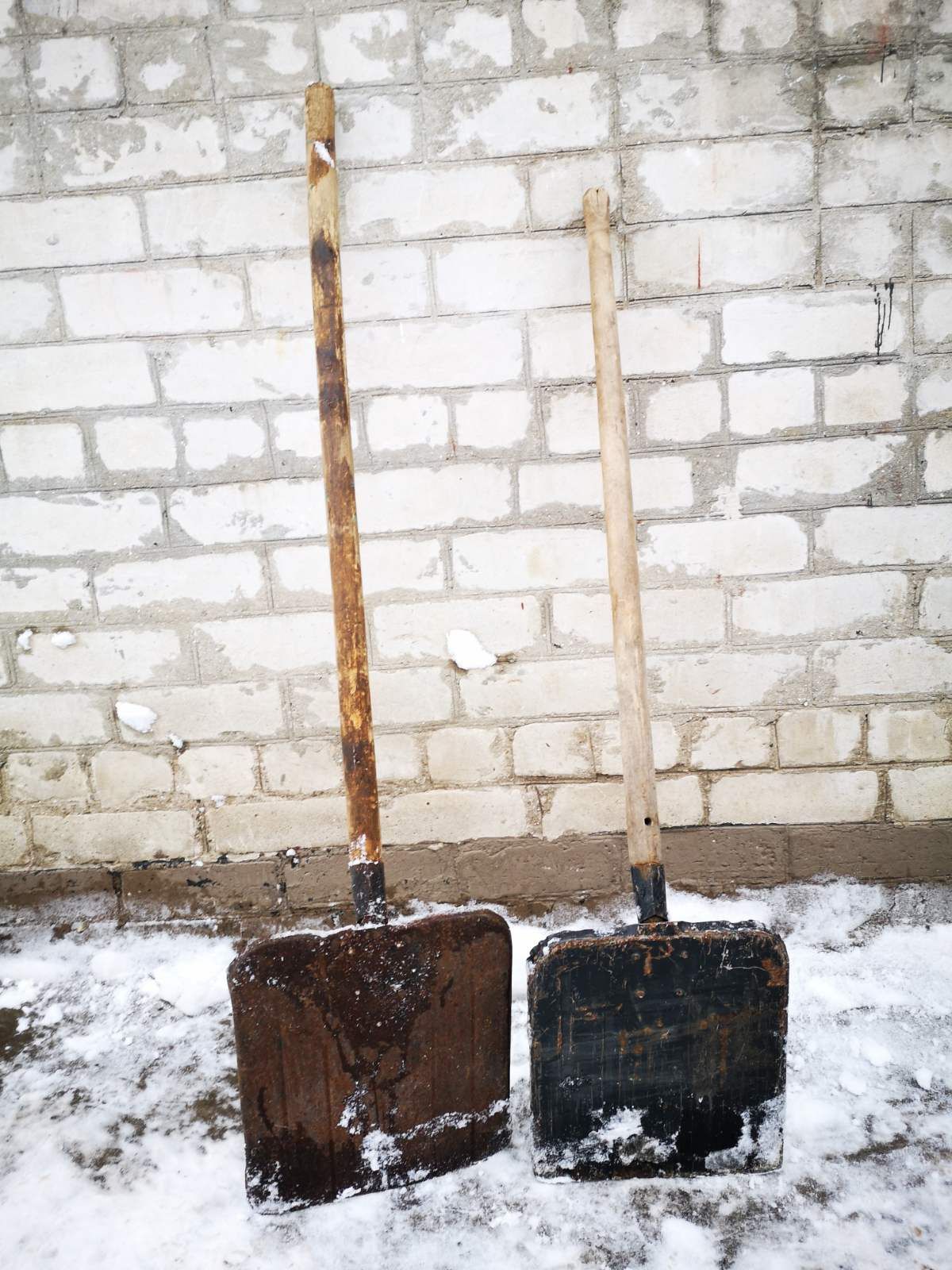 Лопата для уборки снега , снегоуборочная лопата,сыпучих материалов