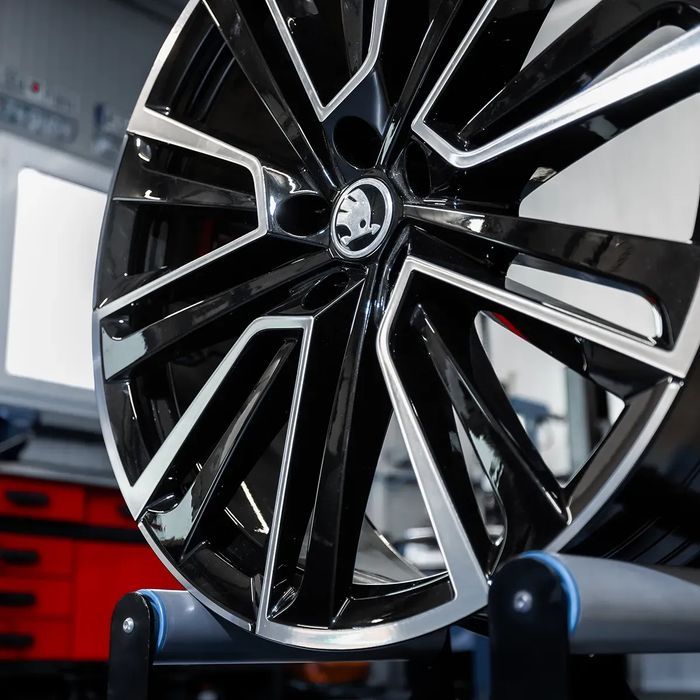 NOWE Felgi Skoda 21 Enyaq iV Kodiaq SuperB