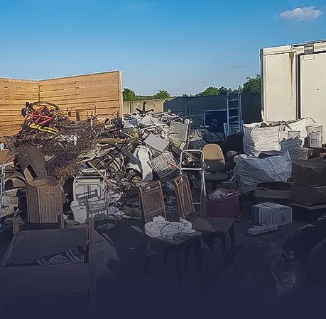 Opróżnianie,Sprzątanie Mieszkan Domów Pywnic Strychów Garażyy