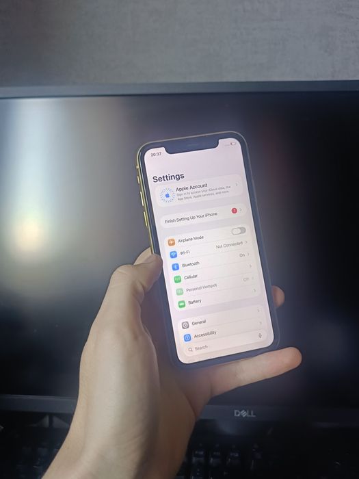 iPhone 11 64gb r-sim