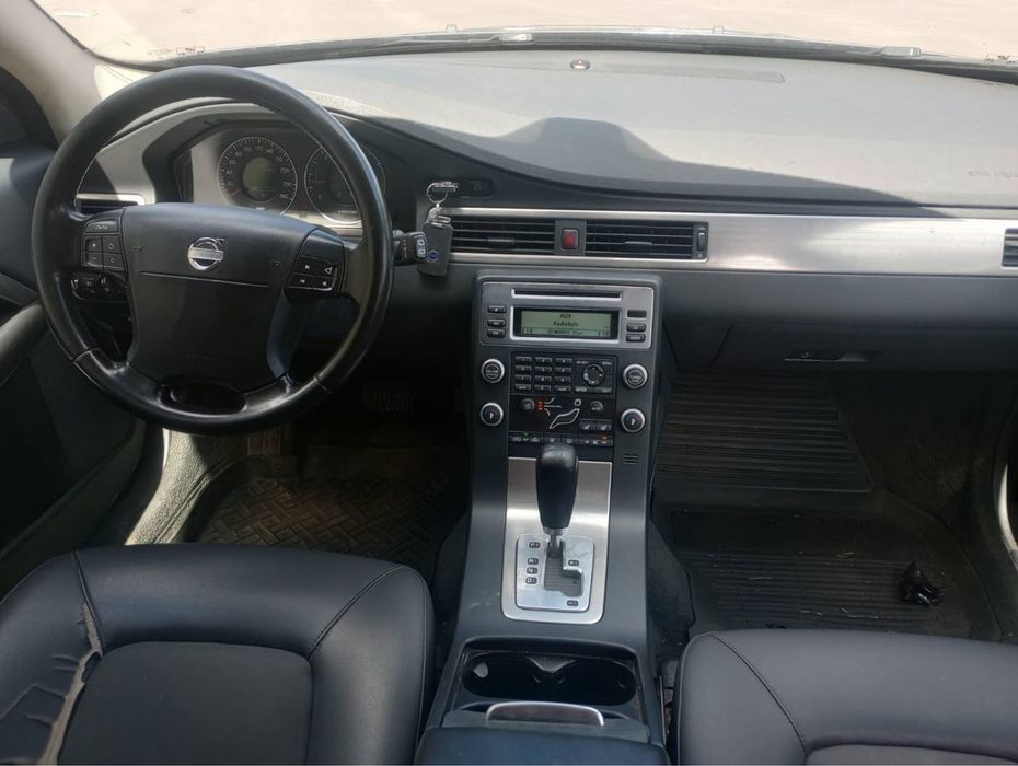Volvo V-70 2008 р. 2.4 D 120 kw пробіг 317