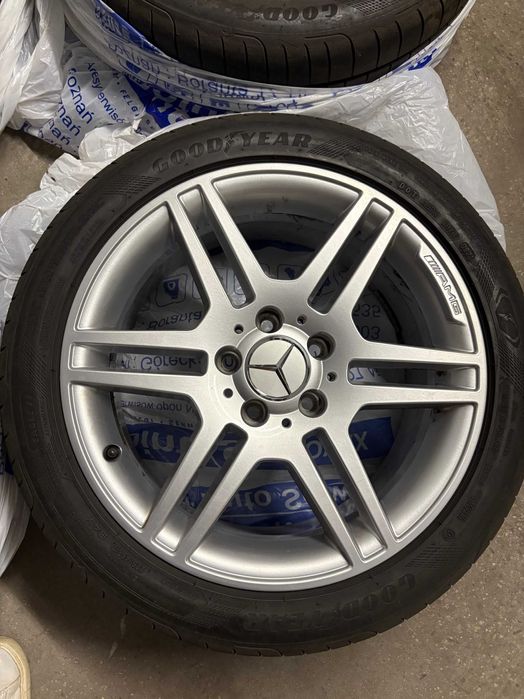 Felgi + Opony Mercedes C-Klasa AMG 17" 8