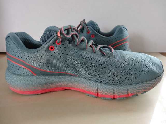 Buty UNDER ARMOUR MACHINA roz 46 Bluetooth Bieganie Sportowe