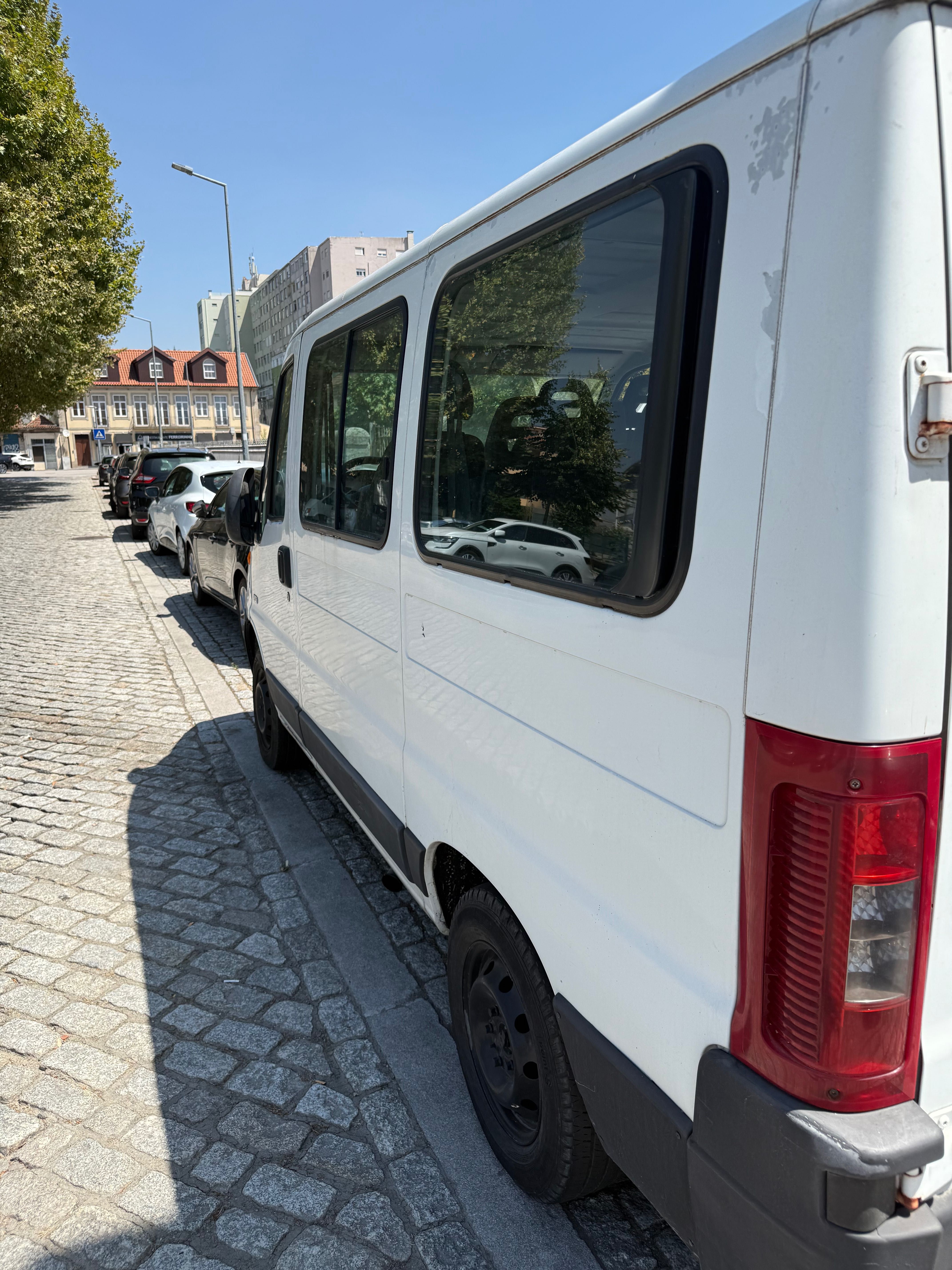 PEUGEOT boxer 9 Lugares