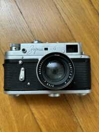 Плівковий фотоапарат «Зорький-4»