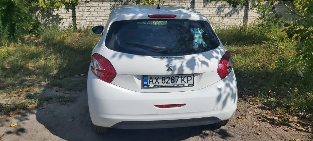 Продам Peugeot 208