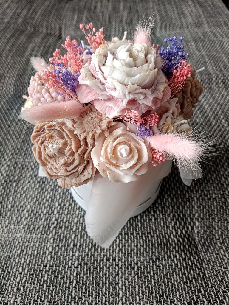Flowerbox - kwiaty z wosku sojowego - Handmade