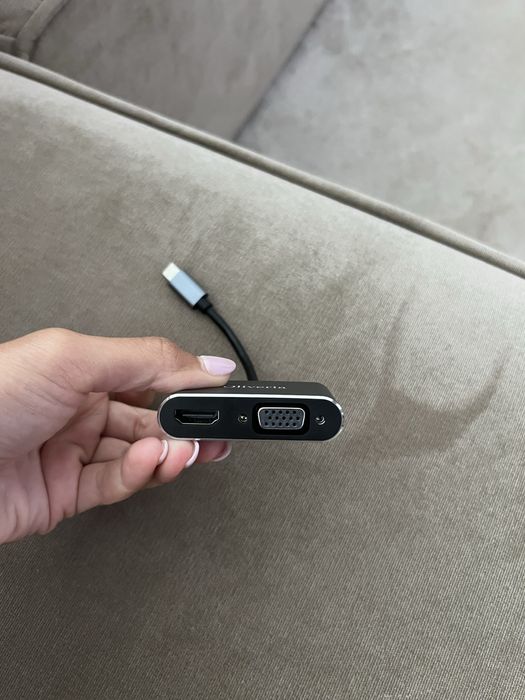 Adaptador/hub USB-C. - Oliveria