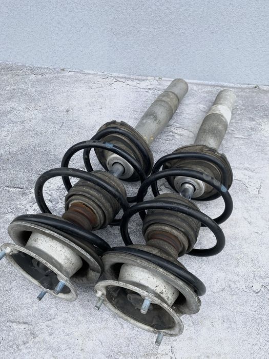 Передні амортизатори BMW E60 E61 Бензин N52 M54 БМВ Стойка Пружина