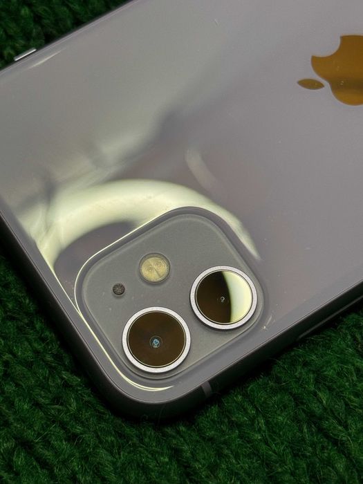 iPhone 11 w dobrym stanie