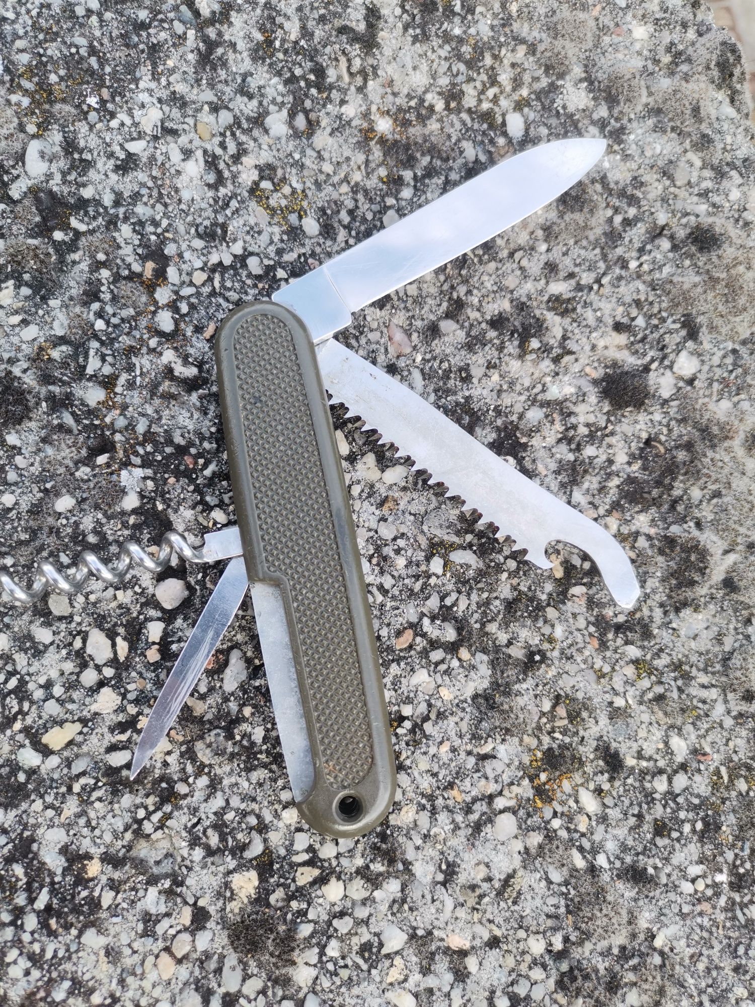 Scyzoryk nóż BW bundeswery victorinox