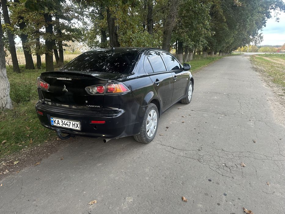 Mitsubishi Lancer 10 2011 року