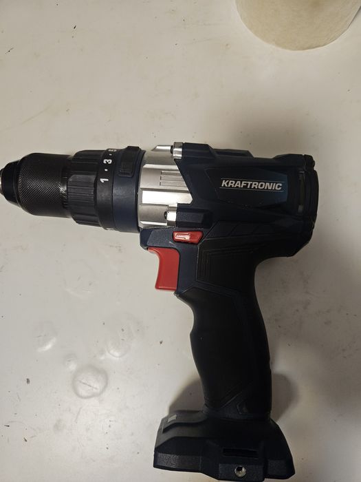 Wkrętarka Kraftronic  18 V KT-ASB18