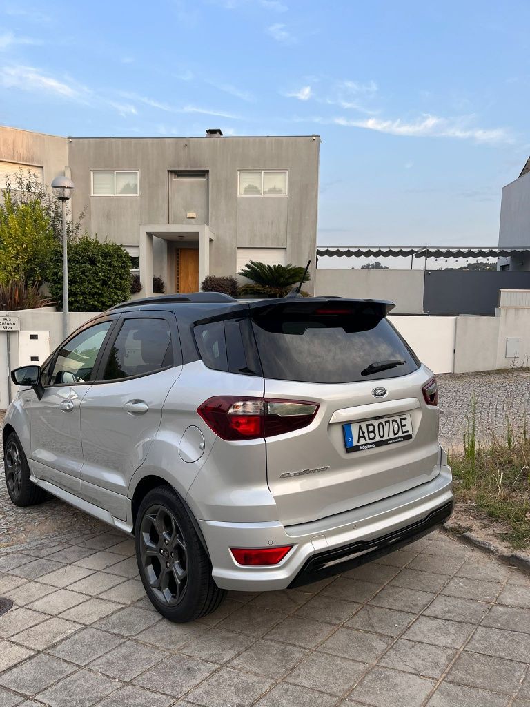 Ford EcoSport ST Line com garantia da marca até junho 2027
