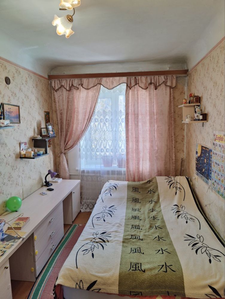Продам 3-х кімнатну квартиру в місті Буча біля ЖД Вокзалу