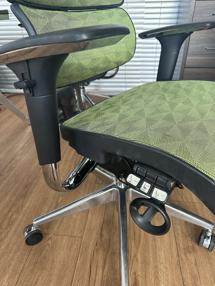 Zielony ergonomiczny fotel biurowy, outlet, -50%, ostatnie szt