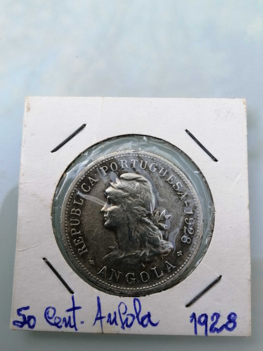 Moedas de 50 centavos. Angola e S. Tomé e Príncipe