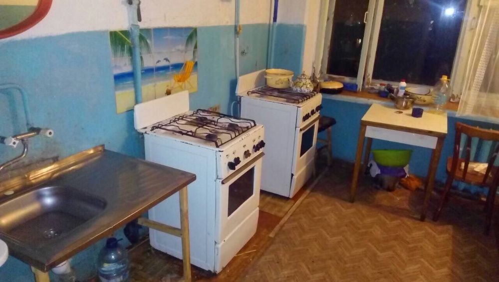Здам кімнату 14 кв.м. в комунальній квартирі на вул.Південній
