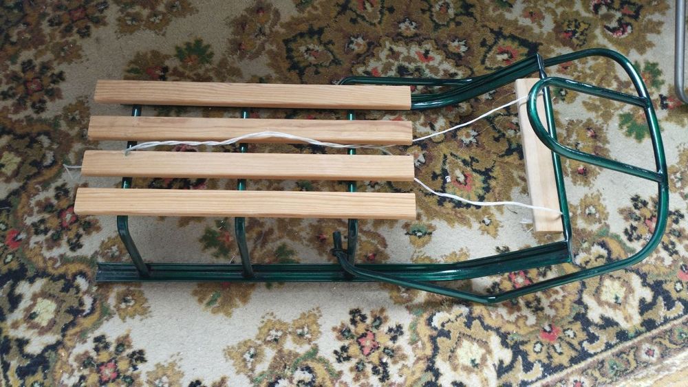 Продам  металеві санчата