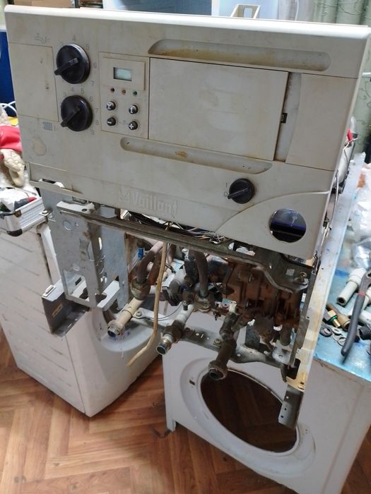 Разбираю котел газовый Вайлант то