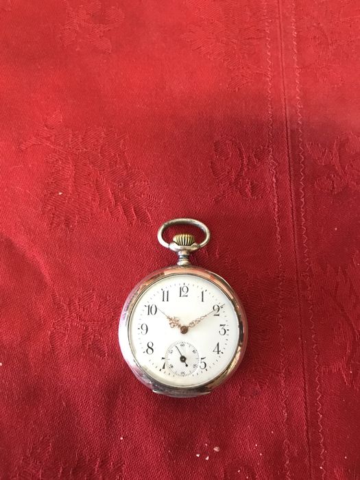 Vendo relógio de bolso remontoir prata 1910