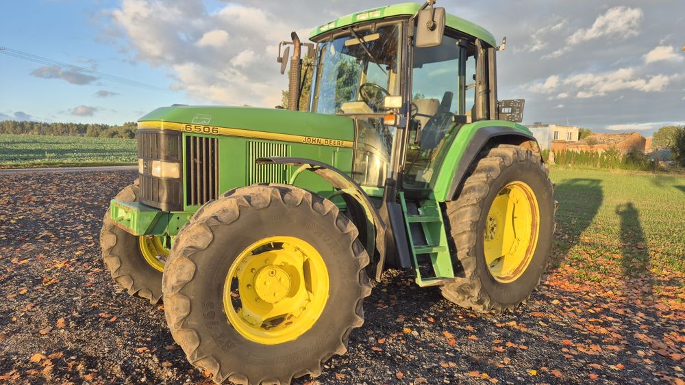 John deere 6506 . 105km