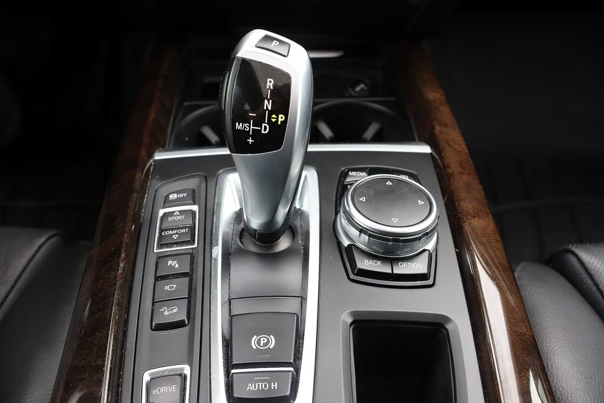 BMW X5      2016