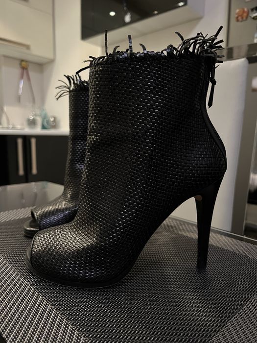 Ботильоны Stuart Weitzman размер 37,5 идеальное состояние