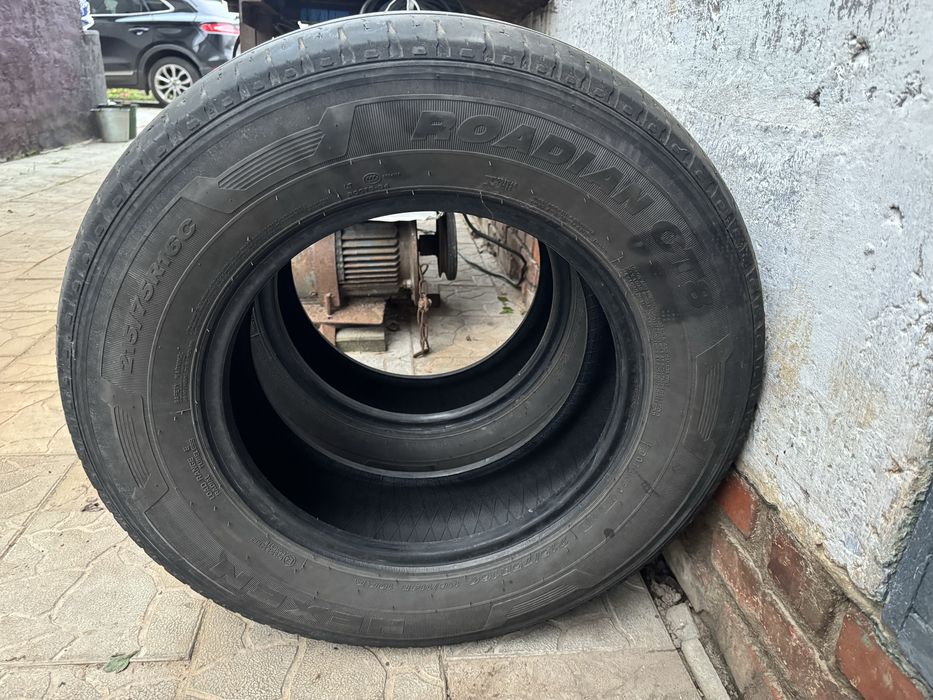 Покришки Roadian CT 8, 215/75 R16C