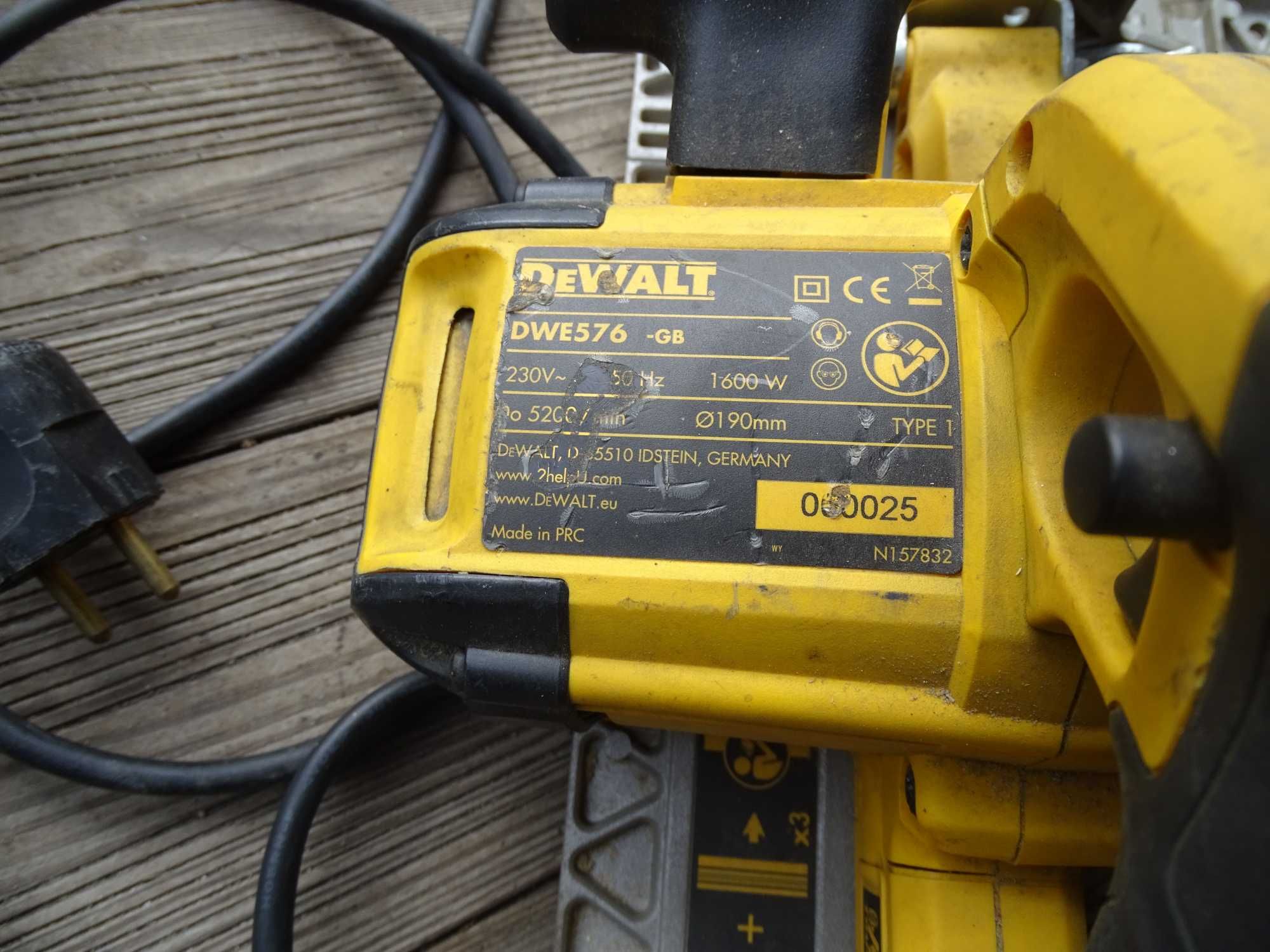 DeWalt DWE576K pilarka 1600W