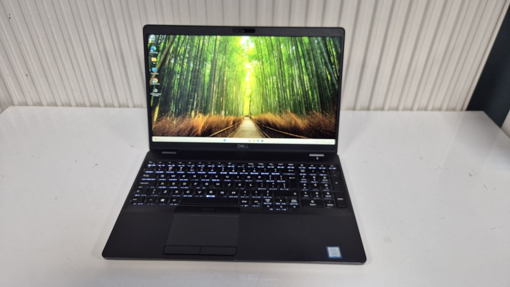 Dell Precision 3540 15,6FHD/i7-8565U/WX2100/32GB/512SSD/WIN11