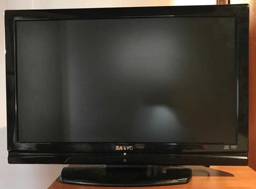 TV Sanyo 22'' com leitor de DVD integrado