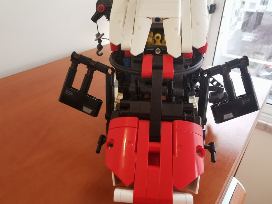 Lego 42145 Airbus H175 Rescue helicopter