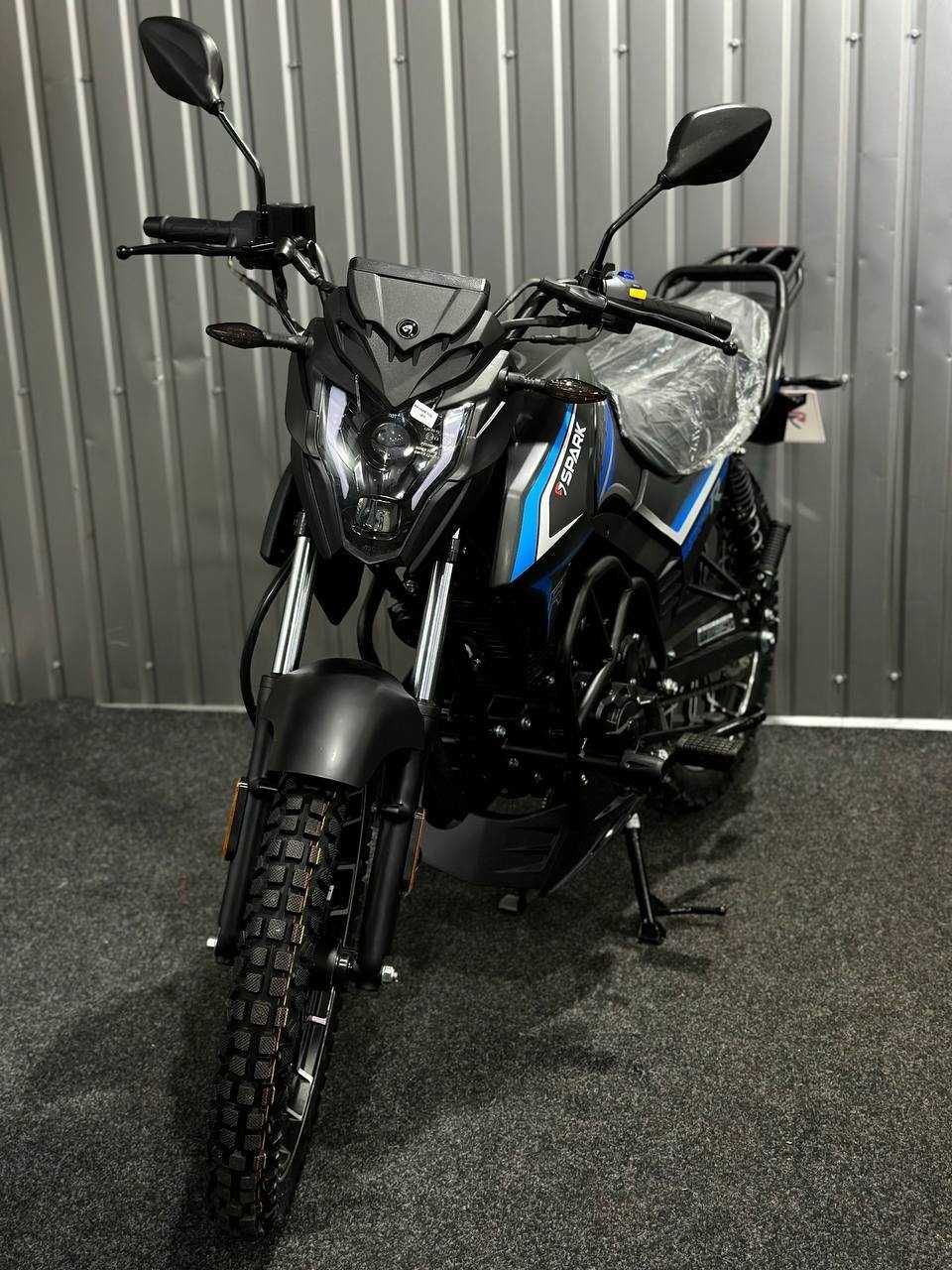 Новий мотоцикл Spark SP150R-12S