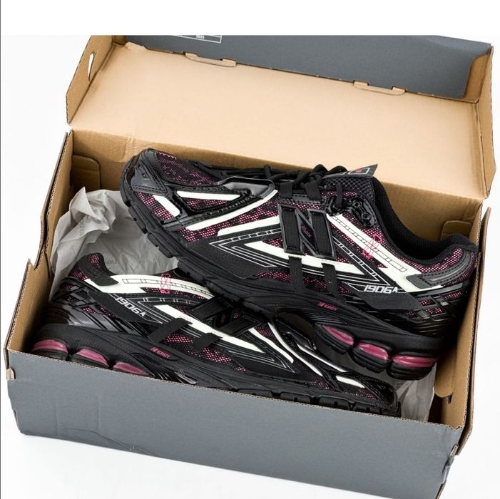 Чоловічі кросівки New Balance 1906A Dragon Berry 2025