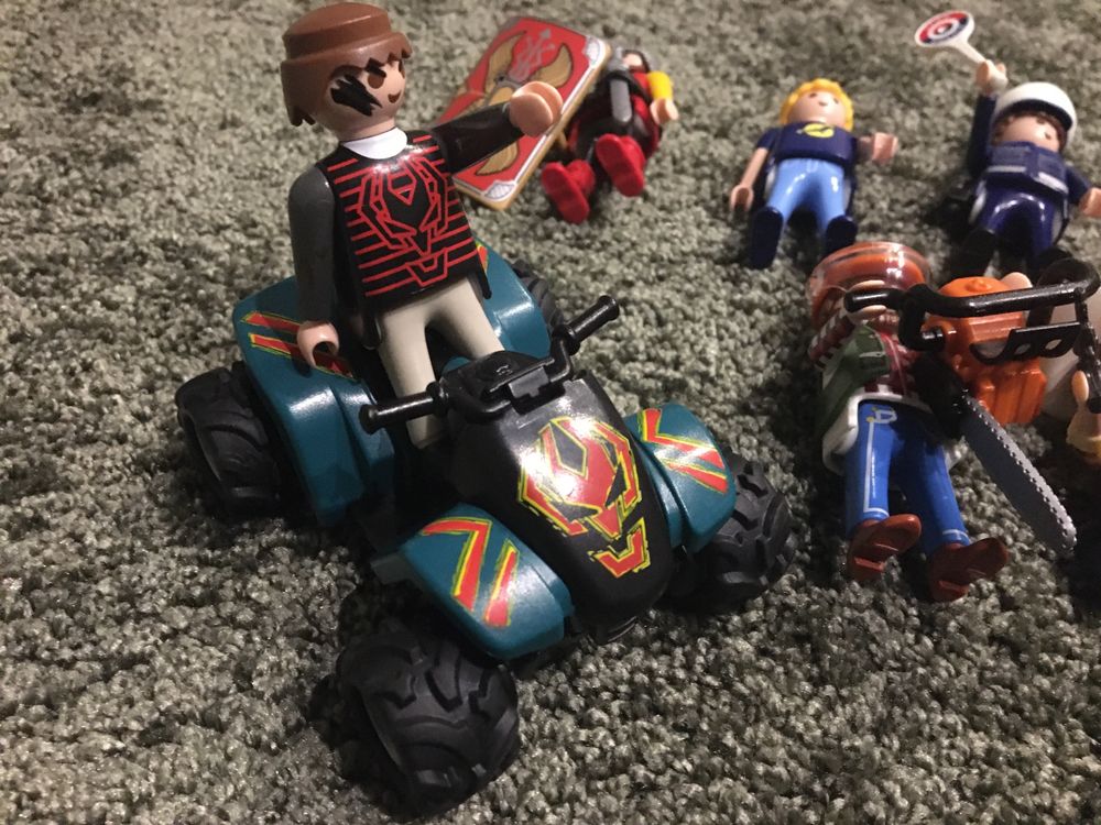 Figurki Playmobil różne i quad gratis