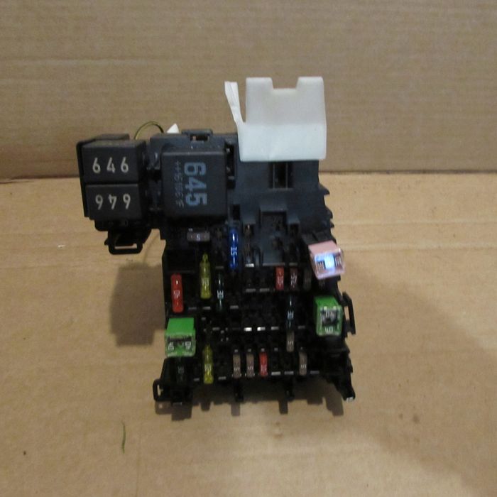 Skoda Octavia 3 III Lift 1.2 TSI Skrzynka Bezpiecz