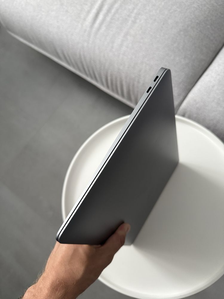 MacBook AIR 2020 M1 | 8gb Ram | SSD 256GB 99% АКБ